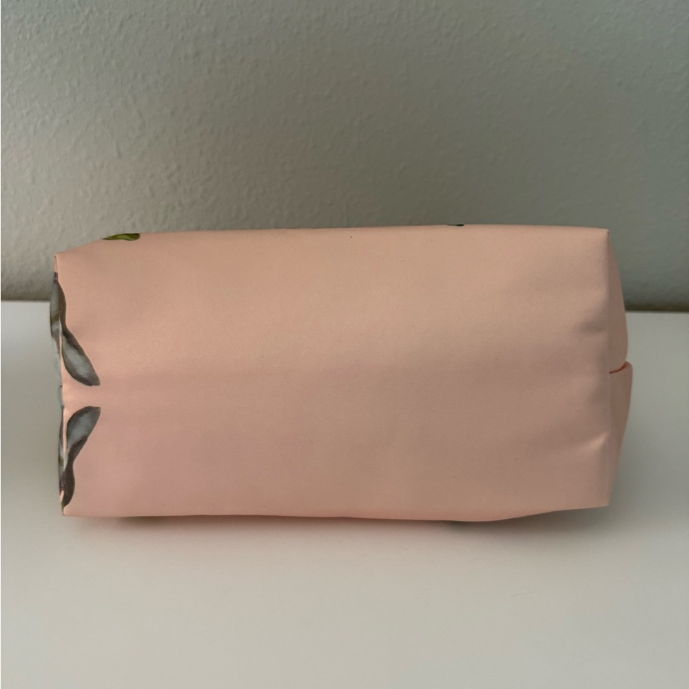 NWT Ted Baker London large, luxurious floral cosmetic bag - Picture 6 of 8